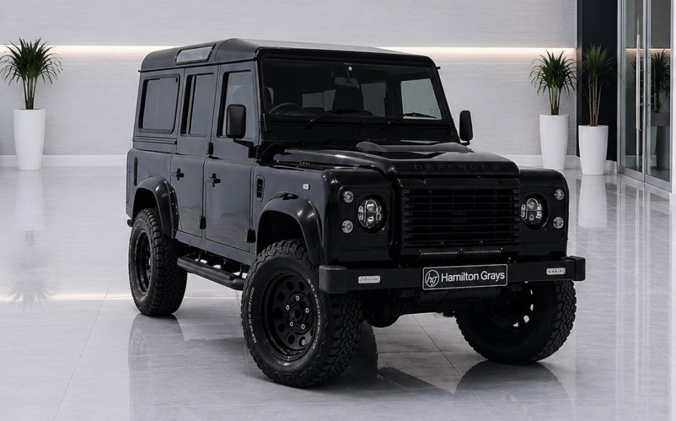 Land Rover Defender 110 Diesel Green #14