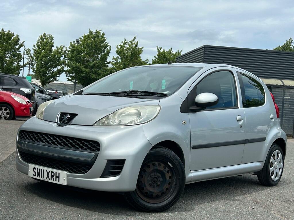 Peugeot 107 Urban Silver #3