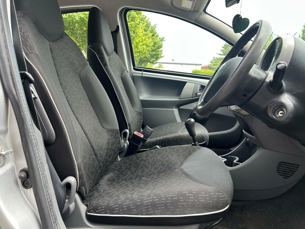 Peugeot 107 Hatchback Grey #7