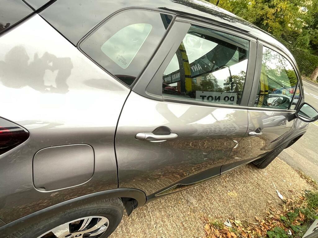 Renault Captur Renault Captur 0.9 Tce 90 Iconic Black #8