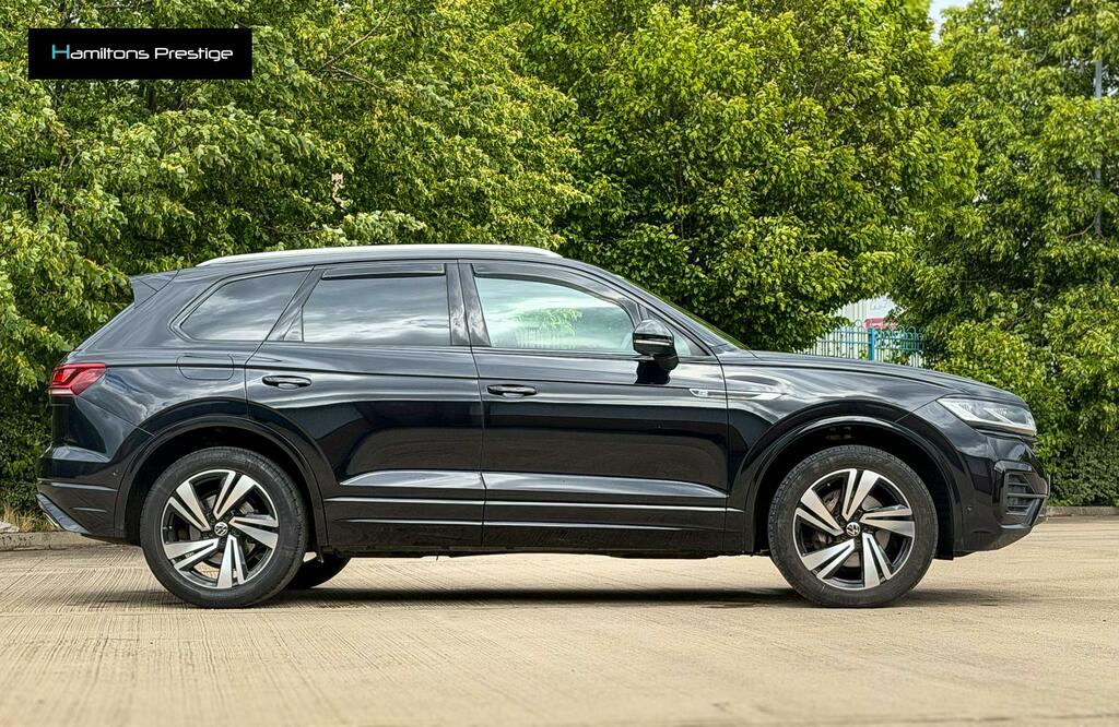 Volkswagen Touareg R-line Tech AO19ANP Black #2