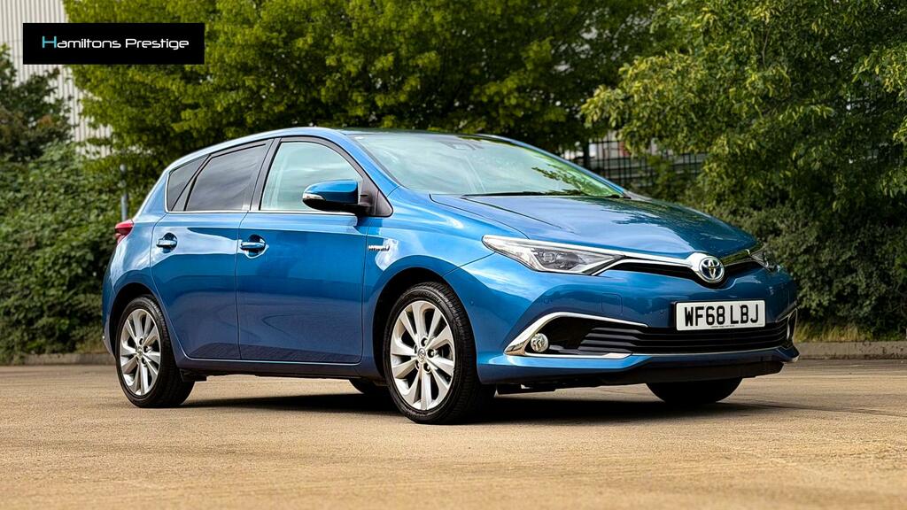 Toyota Auris Excel Blue #4