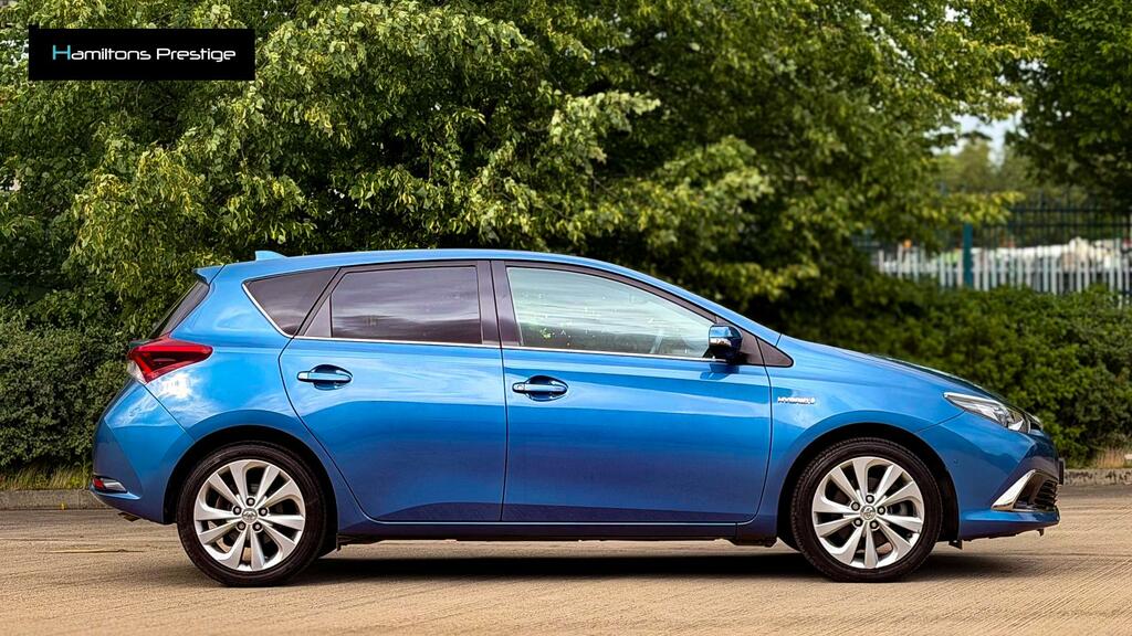 Toyota Auris Excel Blue #2