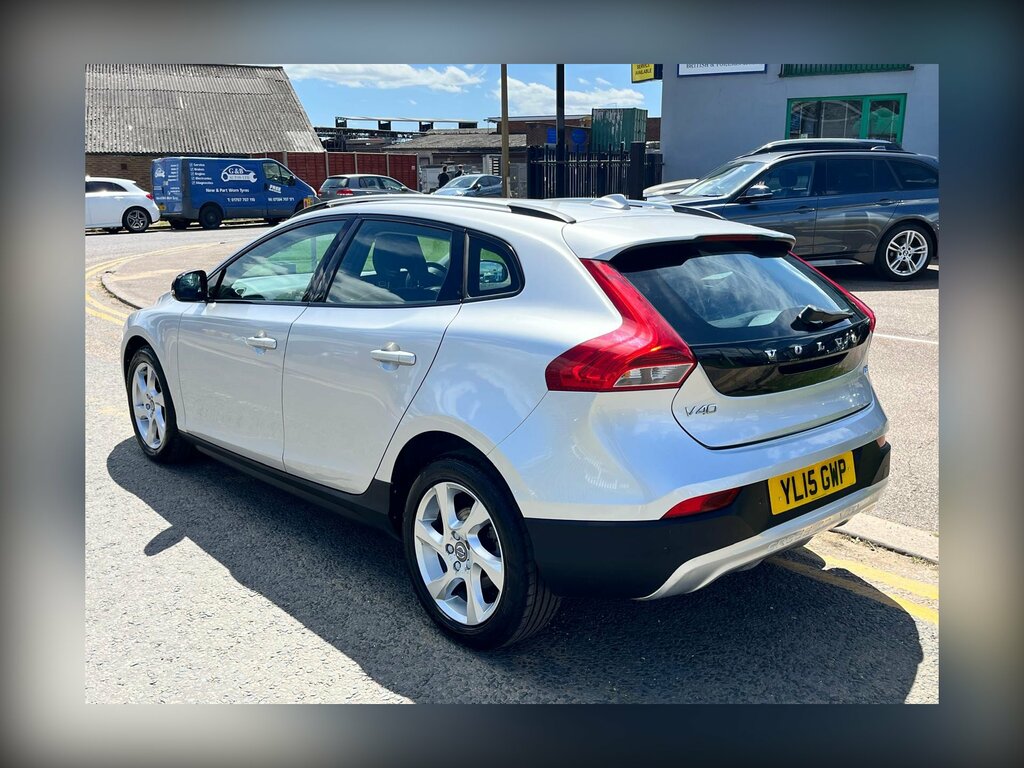 Volvo V40 Cross Country 2.0 D2 Lux Hatchback Euro 6 Ss YL15GWP Silver #3