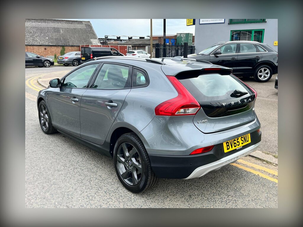Volvo V40 Cross Country 2.0 D2 Lux Hatchback Euro 6 Ss BV65SNU Grey #4
