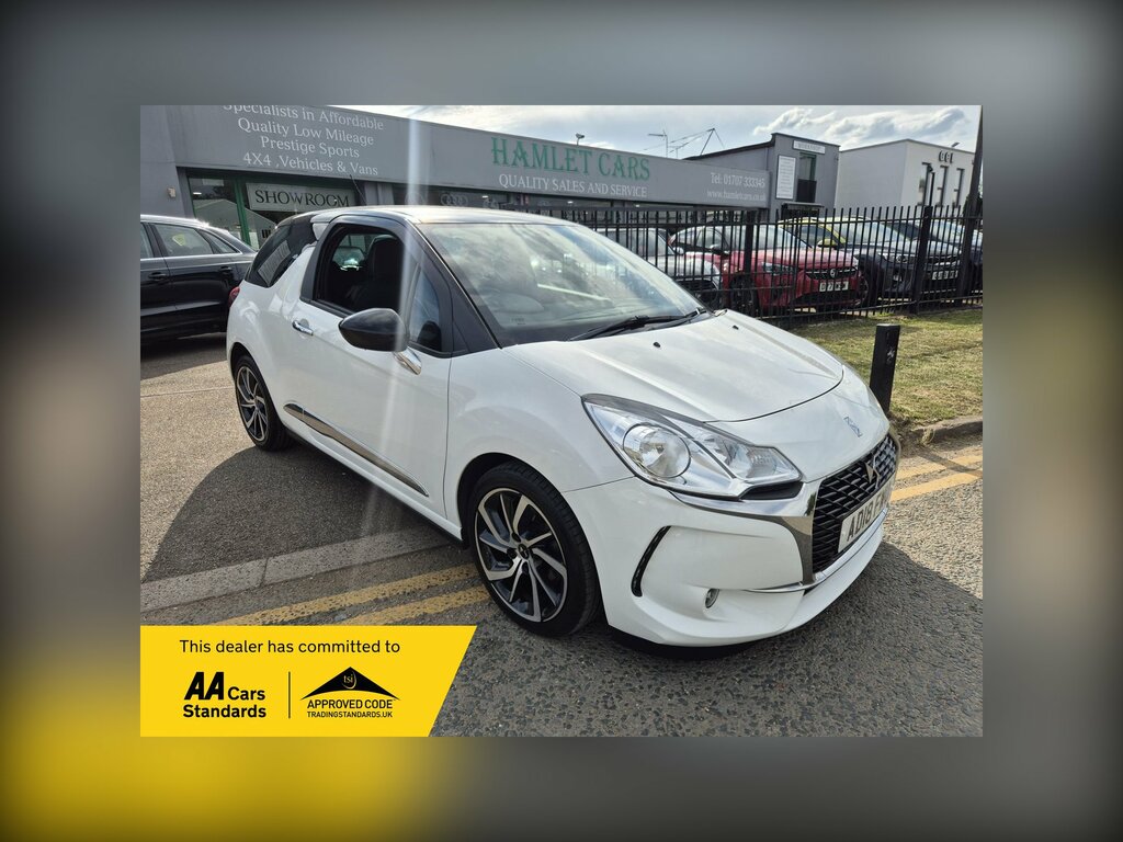 DS DS 3 1.2 Puretech Connected Chic Hatchback M White