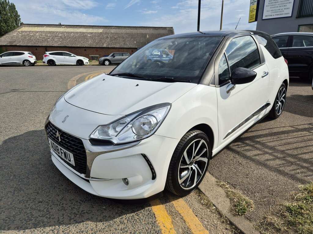 DS DS 3 1.2 Puretech Connected Chic Hatchback M White #3