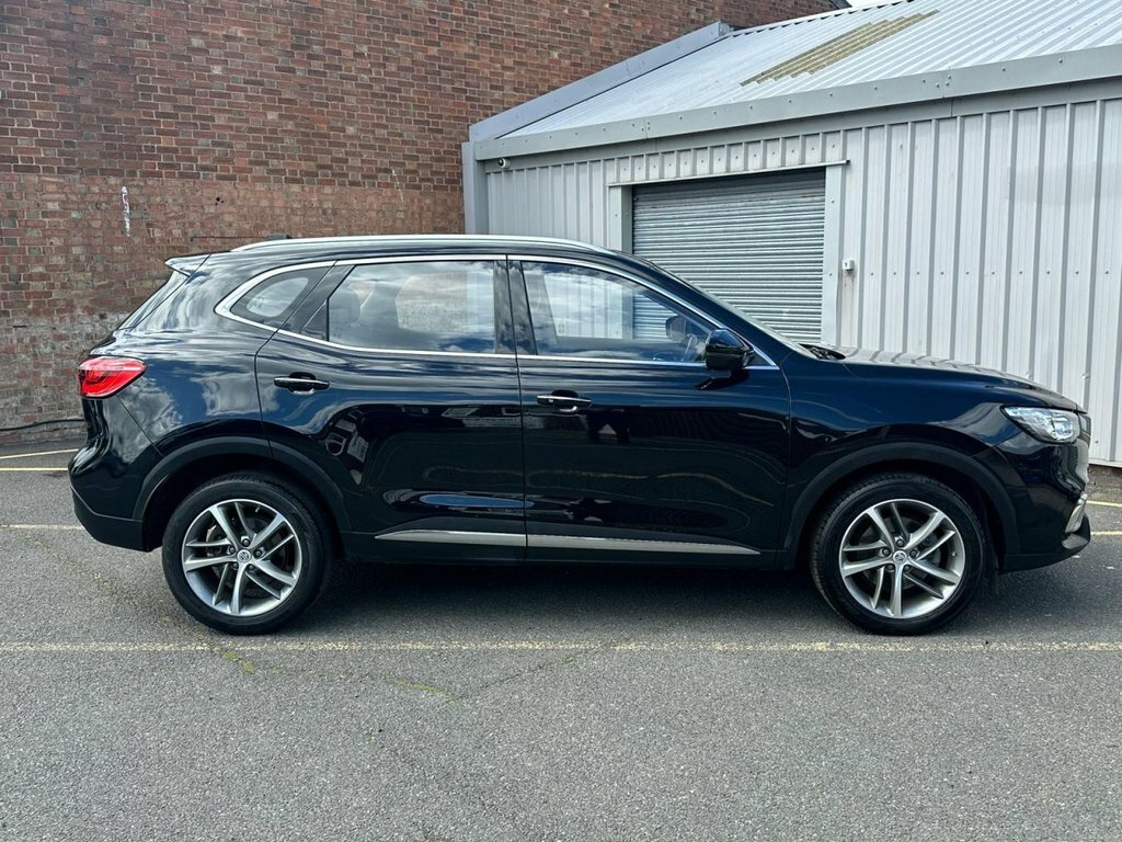 MG HS 1.5L Excite VU23USG Black #6
