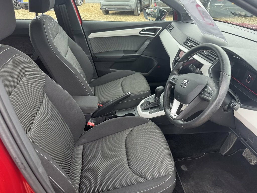 Seat Arona 1L Xcellence Lux Red #4