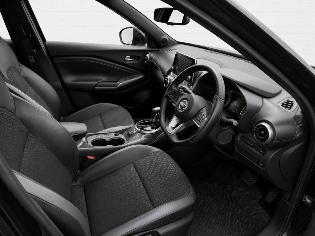 Nissan Juke 1.6L N-connecta LV23VHR Black #5