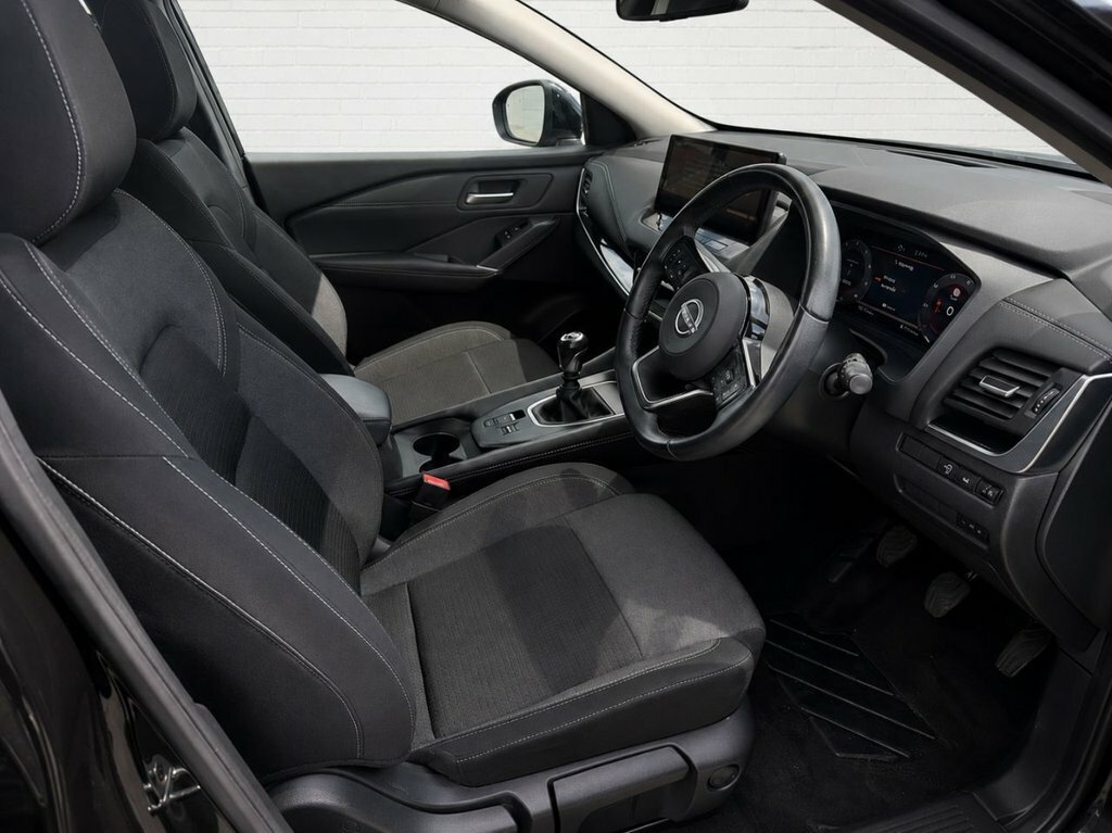 Nissan Qashqai 1.3L N-connecta LL23BHZ Black #5