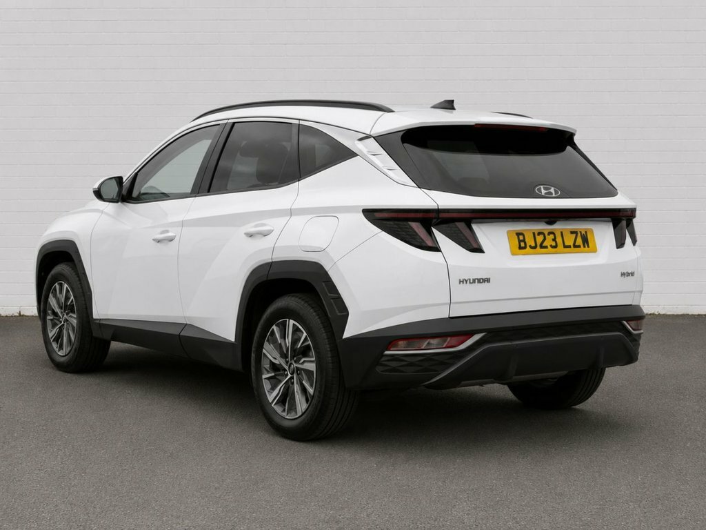 Hyundai Tucson 1.6L Se Connect BJ23LZW White #3
