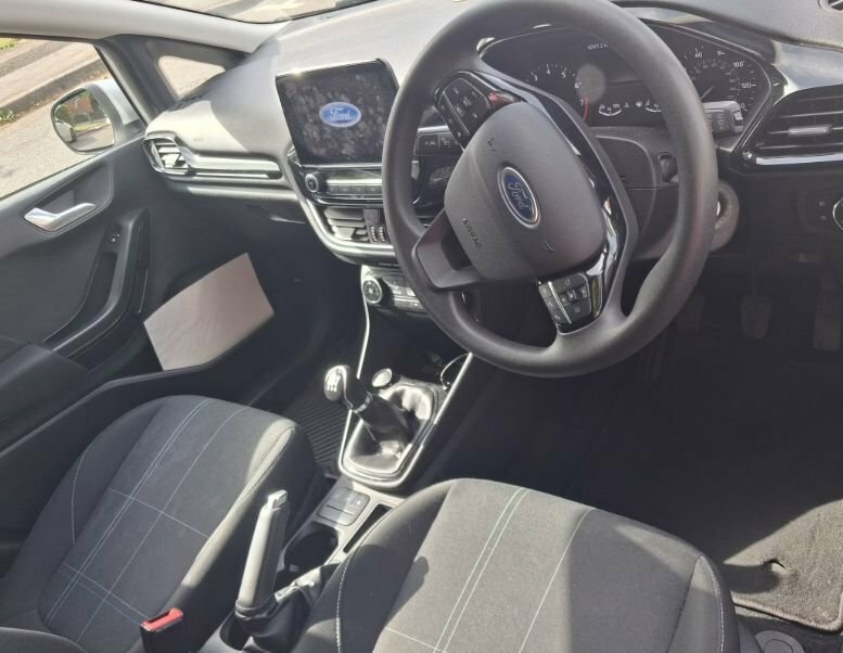Ford Fiesta 1.1L Trend VK69VRO Silver #4