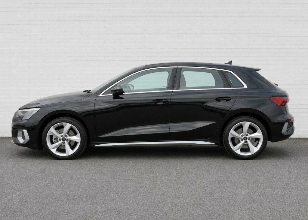Audi A3 1L S Line DA23UCW Black #3