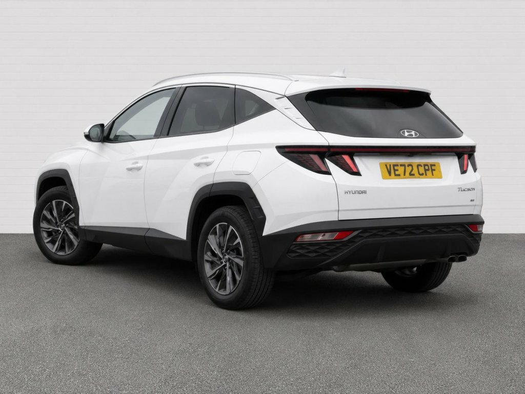Hyundai Tucson 1.6L Se Connect VE72CPF White #2