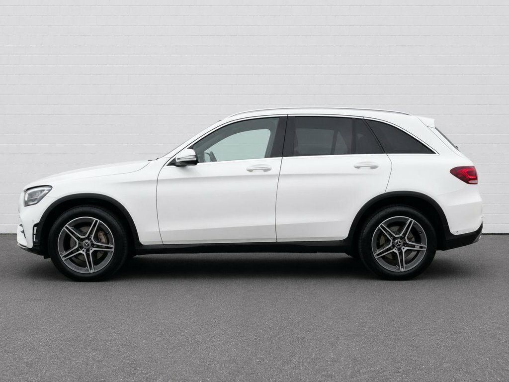 Mercedes-Benz GLC Class 2L Amg Line YH19RDN White #3