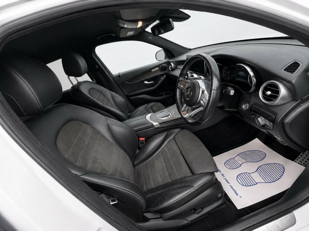 Mercedes-Benz GLC Class 2L Amg Line YH19RDN White #5