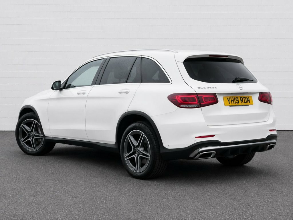 Mercedes-Benz GLC Class 2L Amg Line YH19RDN White #2