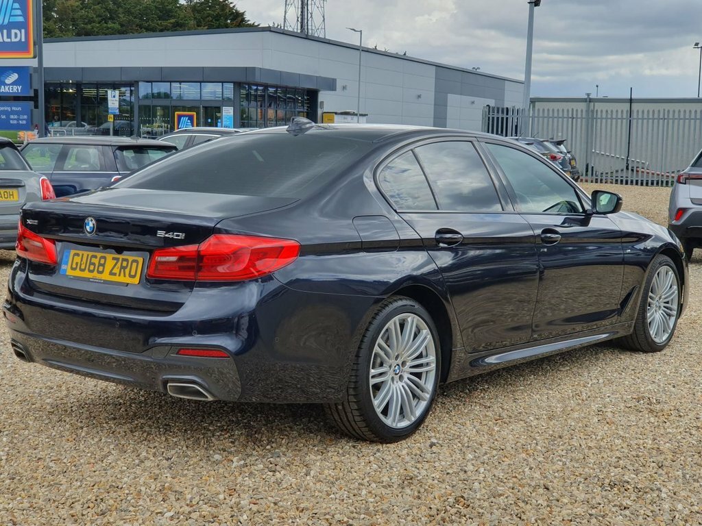 BMW 5 Series 3L M Sport Black #5