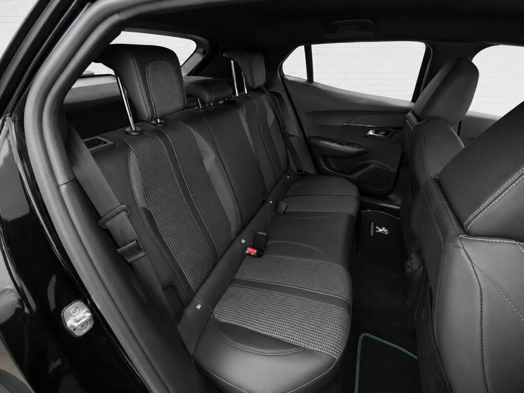 Peugeot e-2008 Suv YN21CPD Black #5