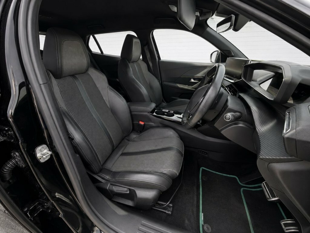 Peugeot e-2008 Suv YN21CPD Black #4