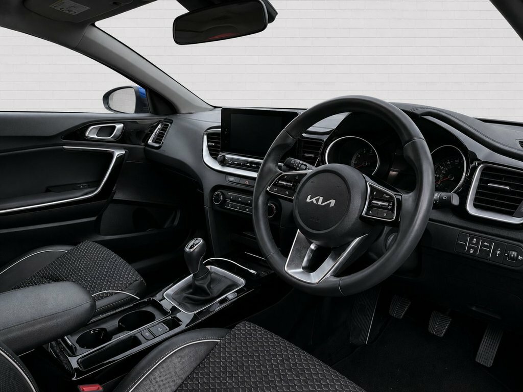 Kia Xceed 1L Connect Blue #4