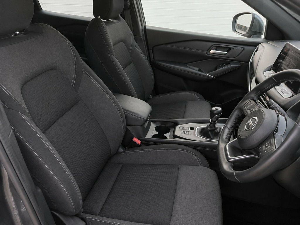 Nissan Qashqai 1.3L N-connecta BJ72YVE Grey #5