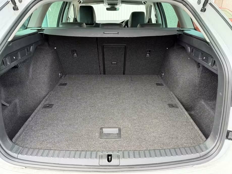 Skoda Octavia 1.0 Tsi Se Technology Grey #8