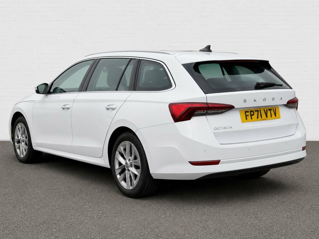 Skoda Octavia 2L Se L White #2