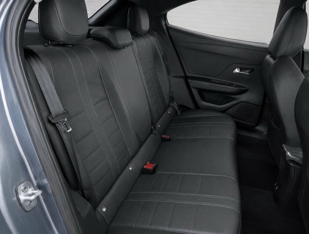 Vauxhall Mokka-e Suv Black #6