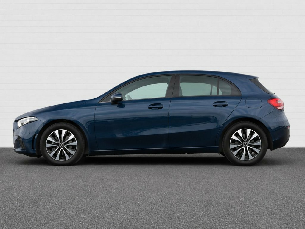 Mercedes-Benz A Class 1.3L Se BJ70HKU Blue #2