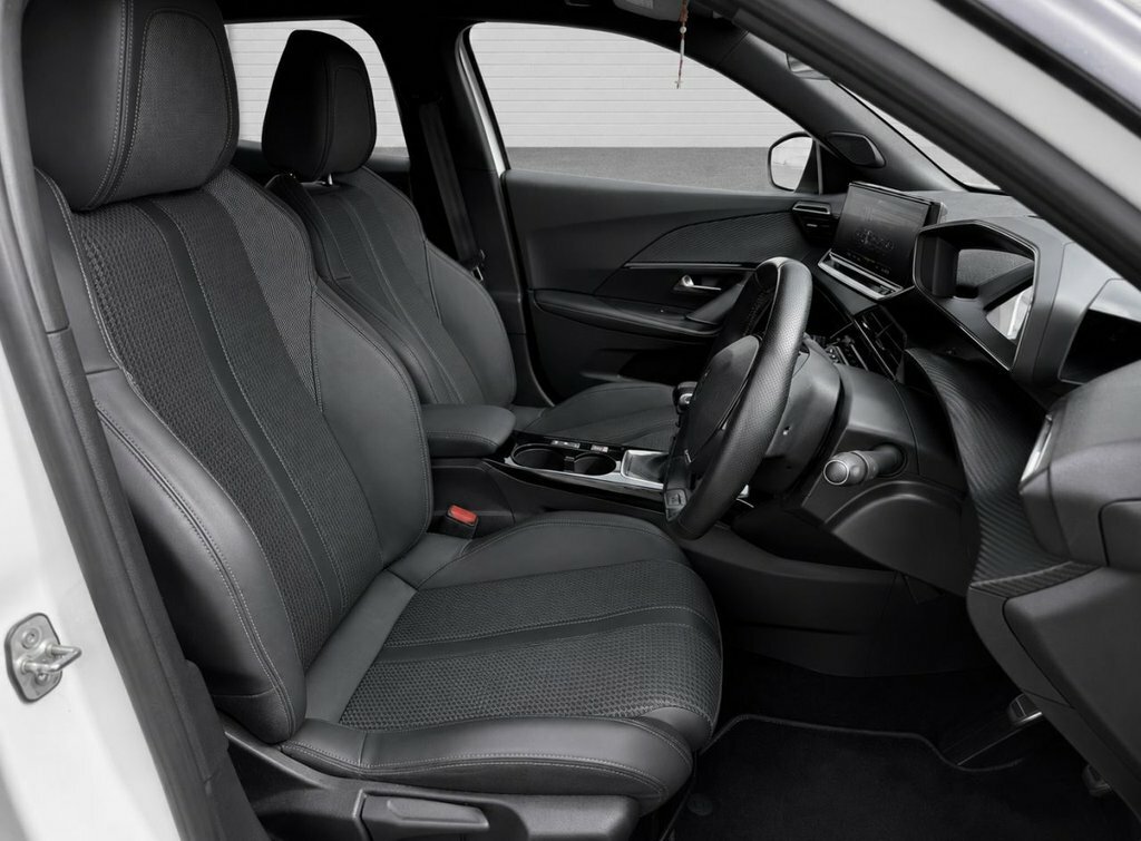 Peugeot 2008 1.2L Gt YD22ODG White #6
