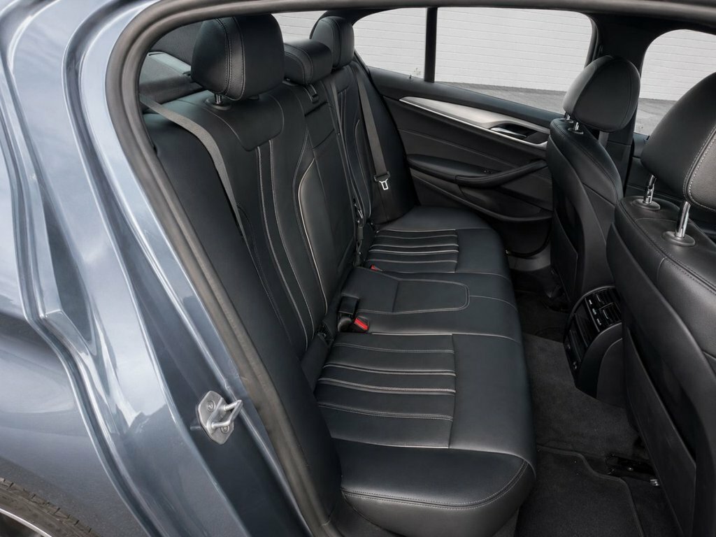 BMW 5 Series 2L M Sport Blue #4