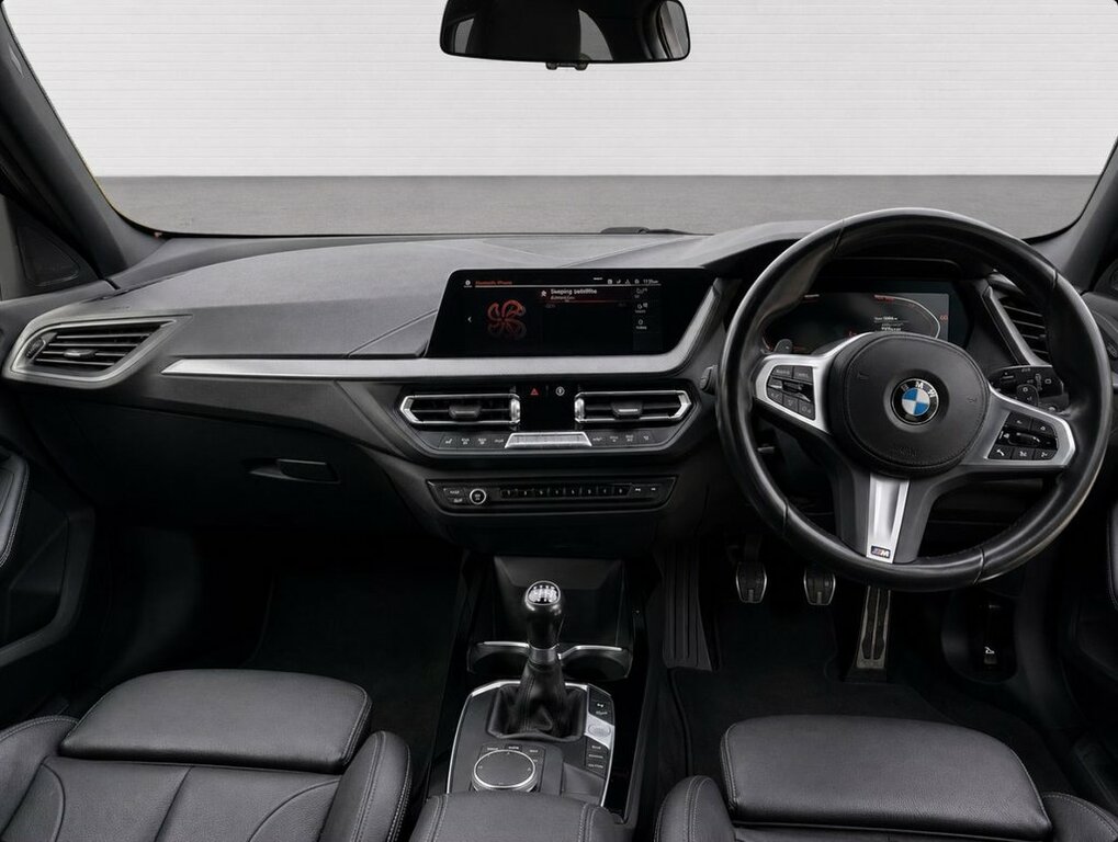 BMW 1 Series 1.5L M Sport WM22CME Black #4