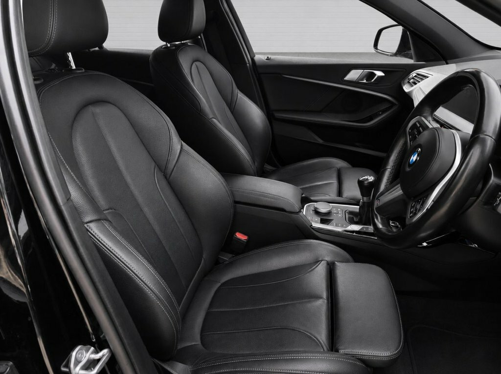 BMW 1 Series 1.5L M Sport WM22CME Black #5