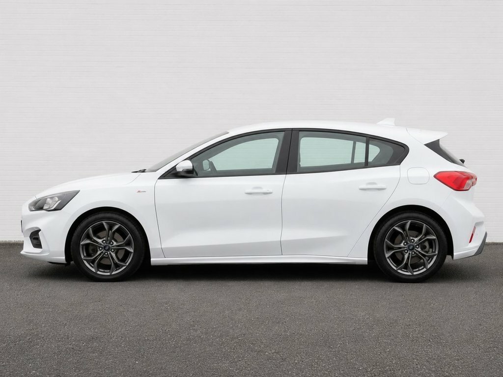 Ford Focus 1L St-line WV20GXU White #2