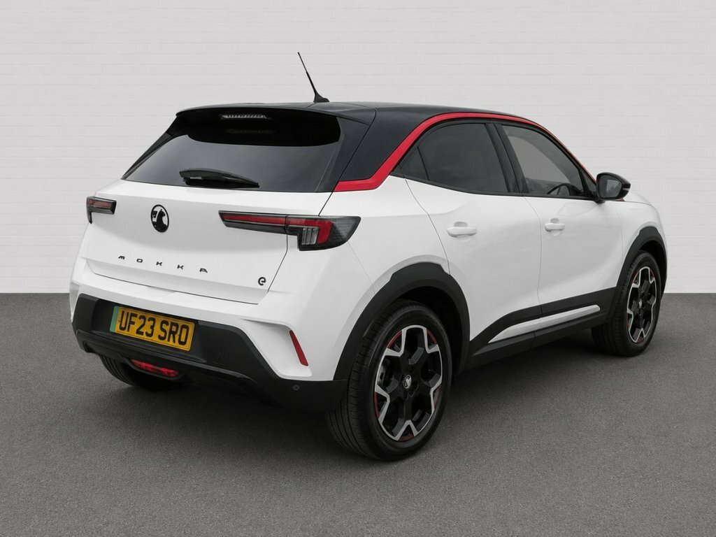 Vauxhall Mokka-e Suv DF23SRO White #4