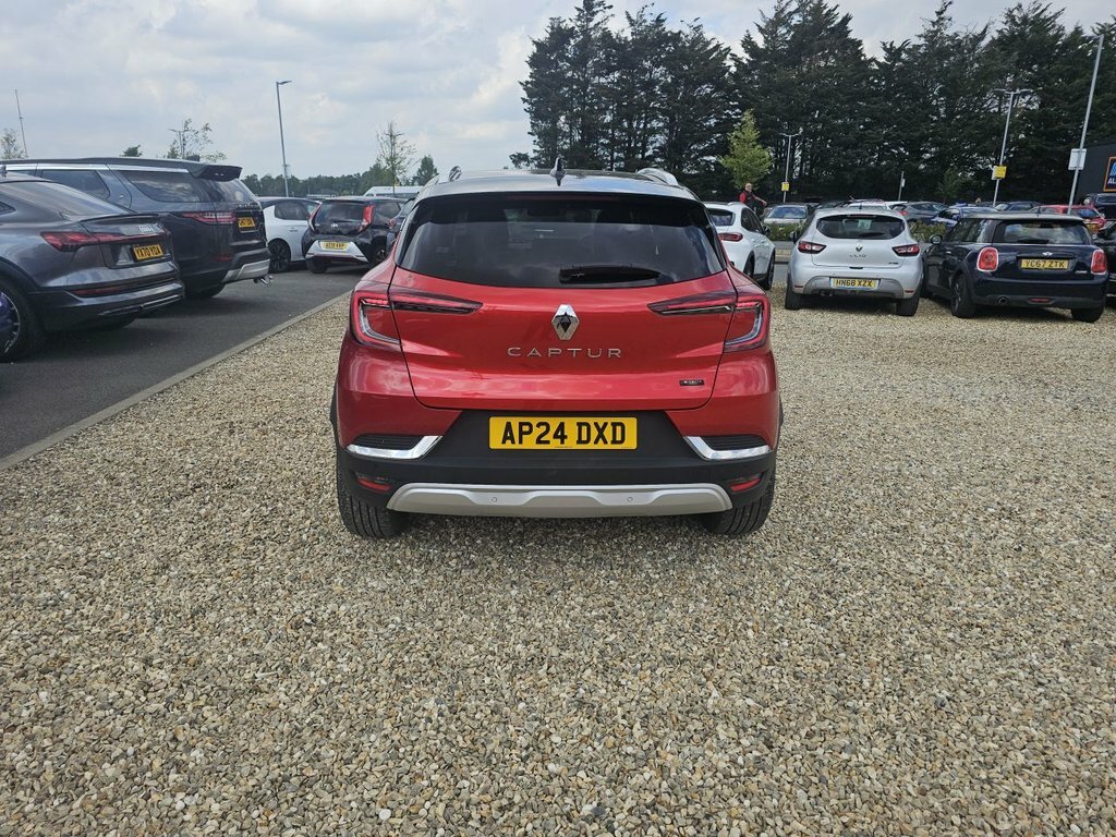Renault Captur 1.6L Techno Red #5