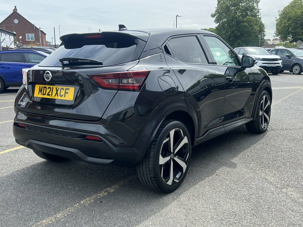 Nissan Juke 1L Tekna MD21XCF Black #5