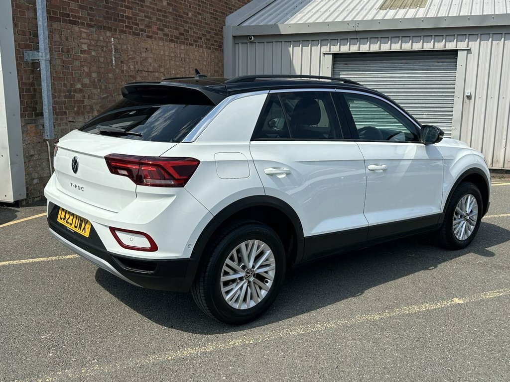 Volkswagen T-Roc 1.5L Life CA23UWX White #5