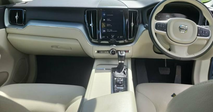 Volvo XC60 2L Momentum Blue #6