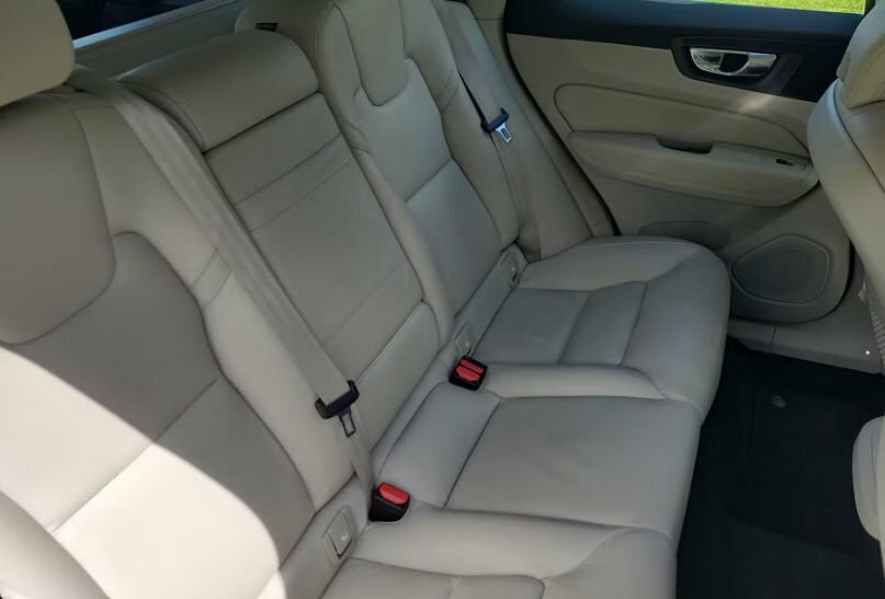 Volvo XC60 2L Momentum Blue #5