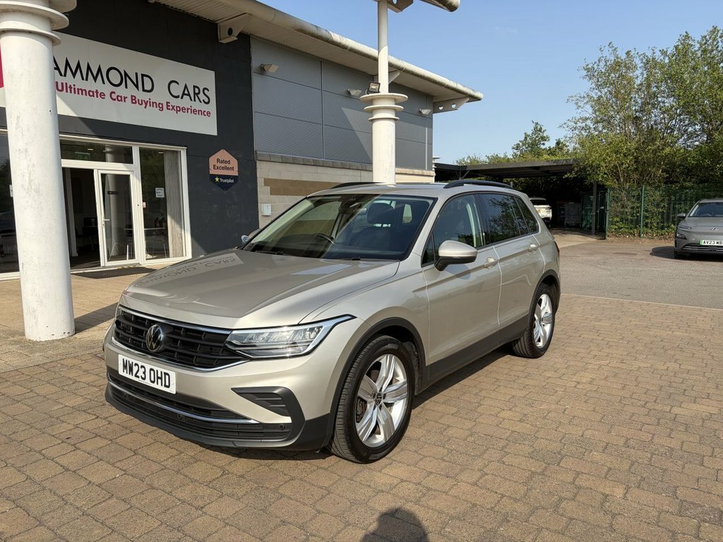 Volkswagen Tiguan 1.5L Life MW23OHD Silver #4