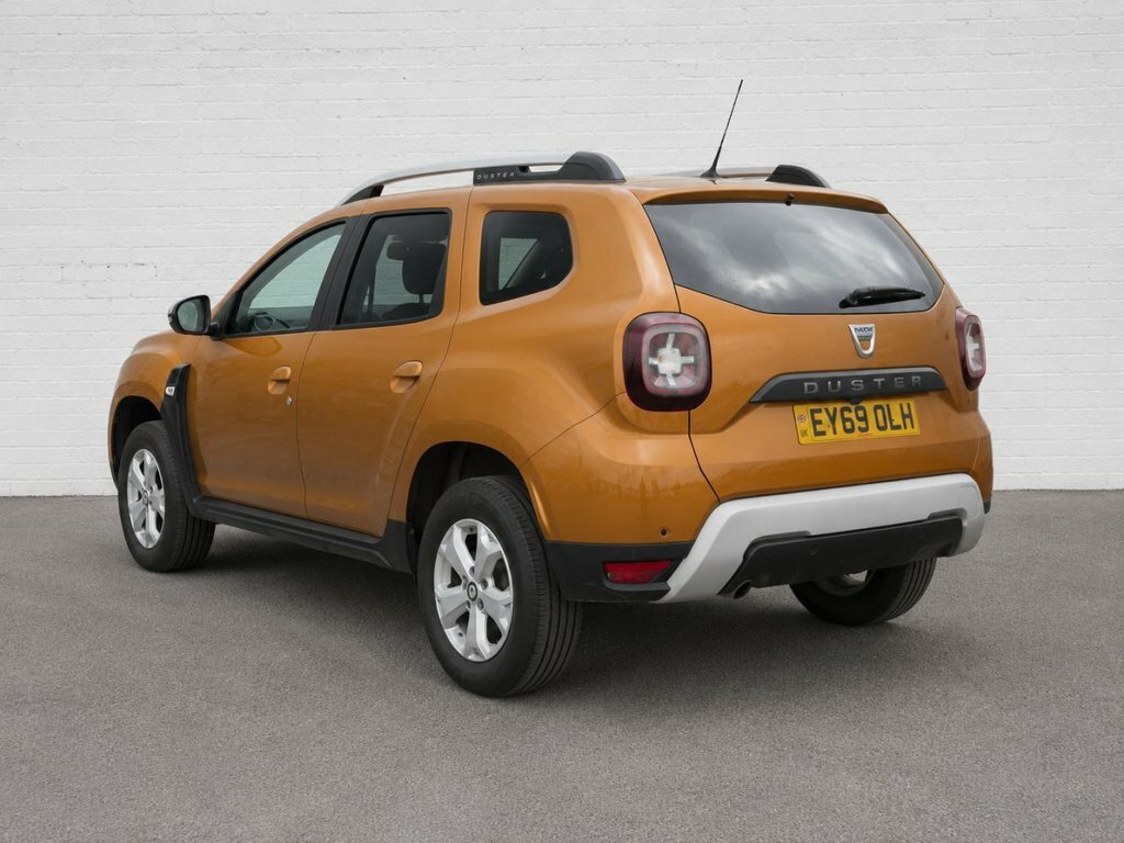 Dacia Duster 1.3L Comfort Orange #2