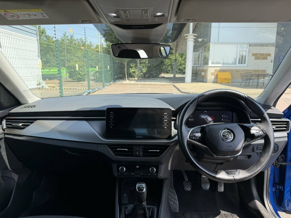 Skoda Kamiq 1.5L Se L Executive DF23TFZ Blue #5