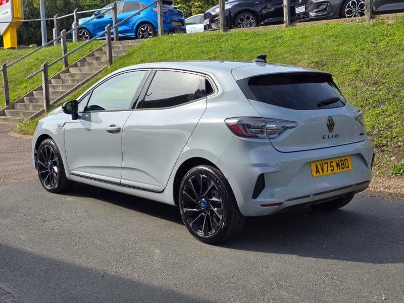Renault Clio 1.6 E-tech Full Hybrid 145 Esprit Alpine AV75WBO Grey #6