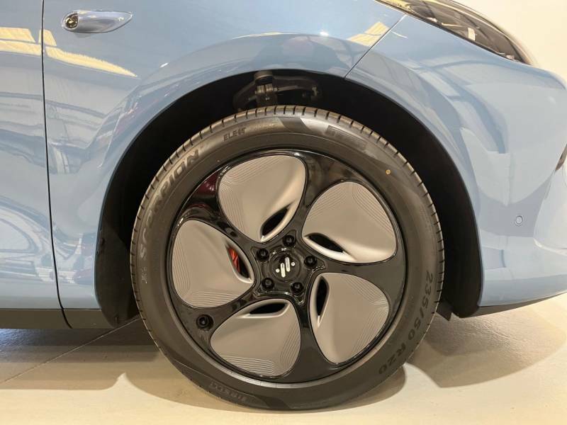 MG IM6 100Kwh Long Range Suv 407 Ps Black #12