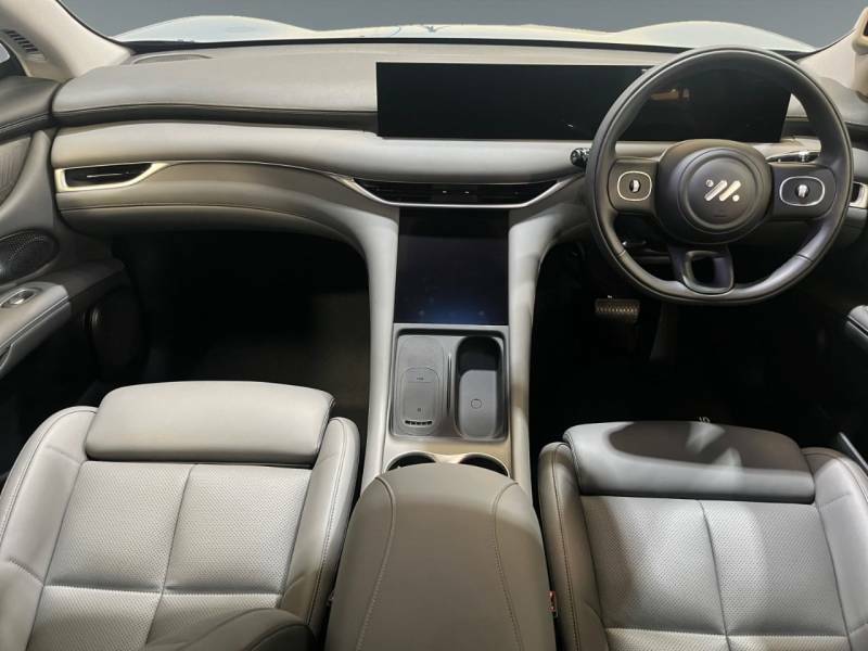 MG IM6 100Kwh Long Range Suv 407 Ps Black #28