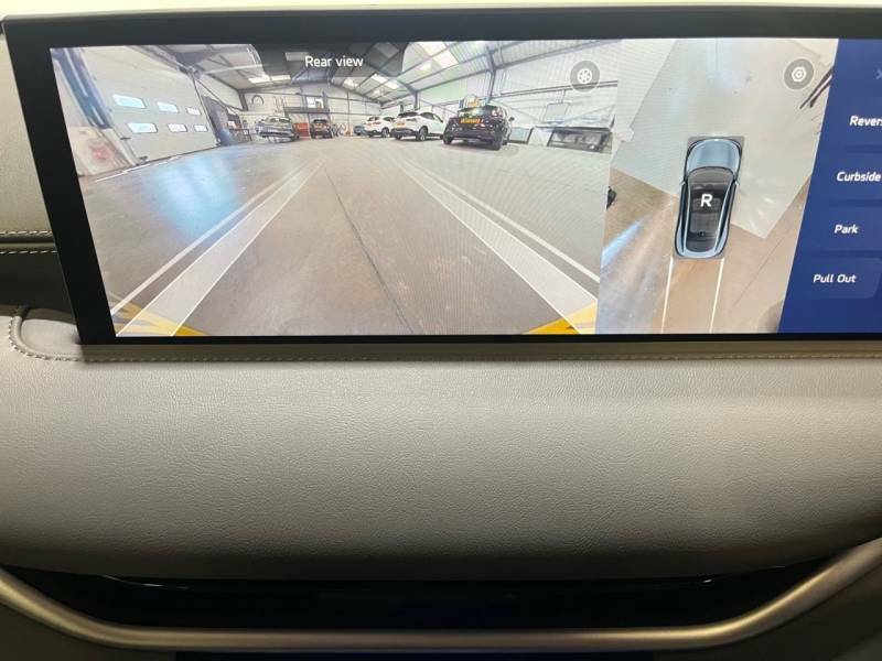 MG IM6 100Kwh Long Range Suv 407 Ps Black #26