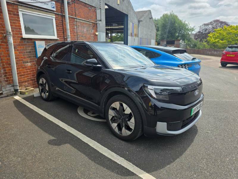 Ford Explorer 210Kw Premium 77Kwh - 2024 74 Black #2